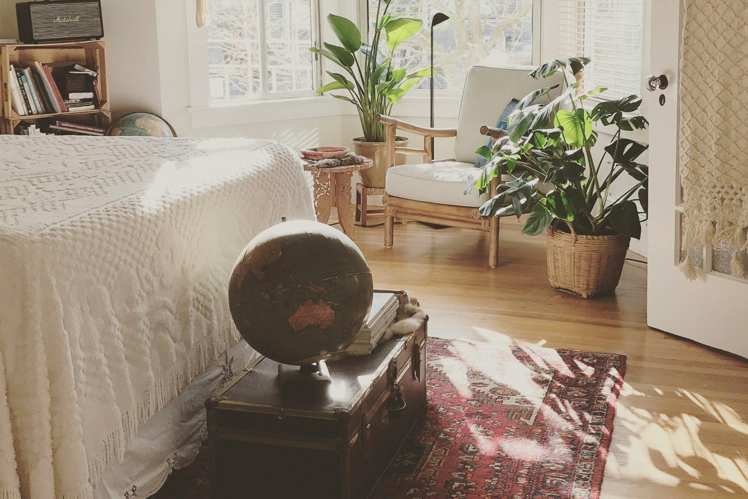 Maximizing Space in a Small Bedroom: Your Go-To Guide from Double Stitch - Double Stitch By Bedsure