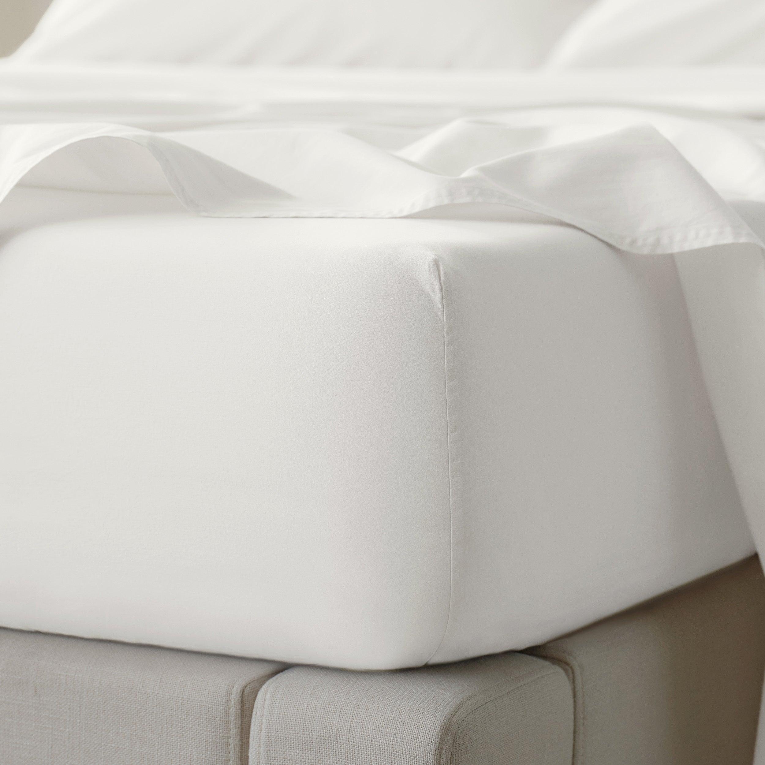 Cotton TENCEL™ Sateen Fitted Sheet - Double Stitch By Bedsure