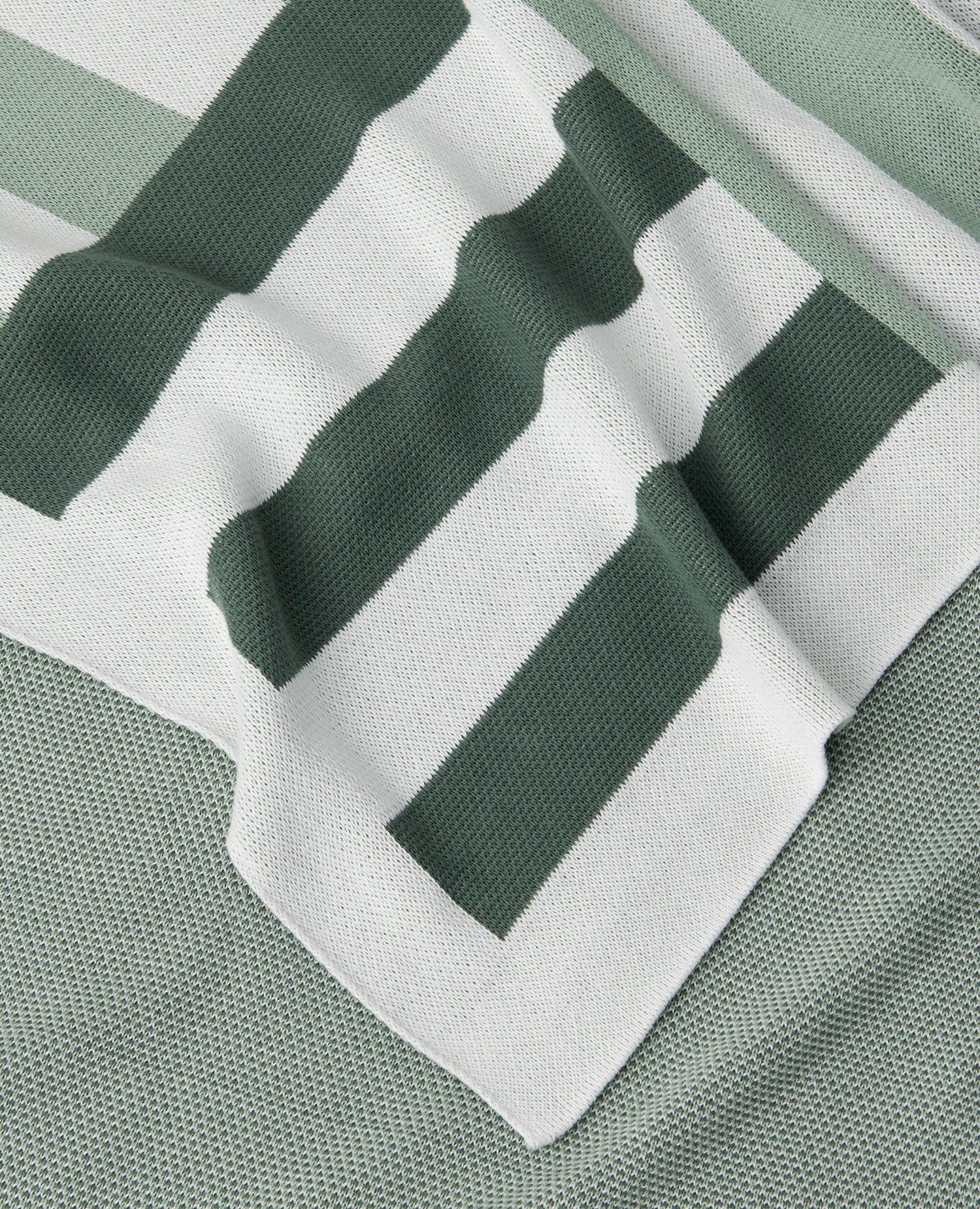 Intarsia Knit Throw Blanket - Double Stitch By Bedsure