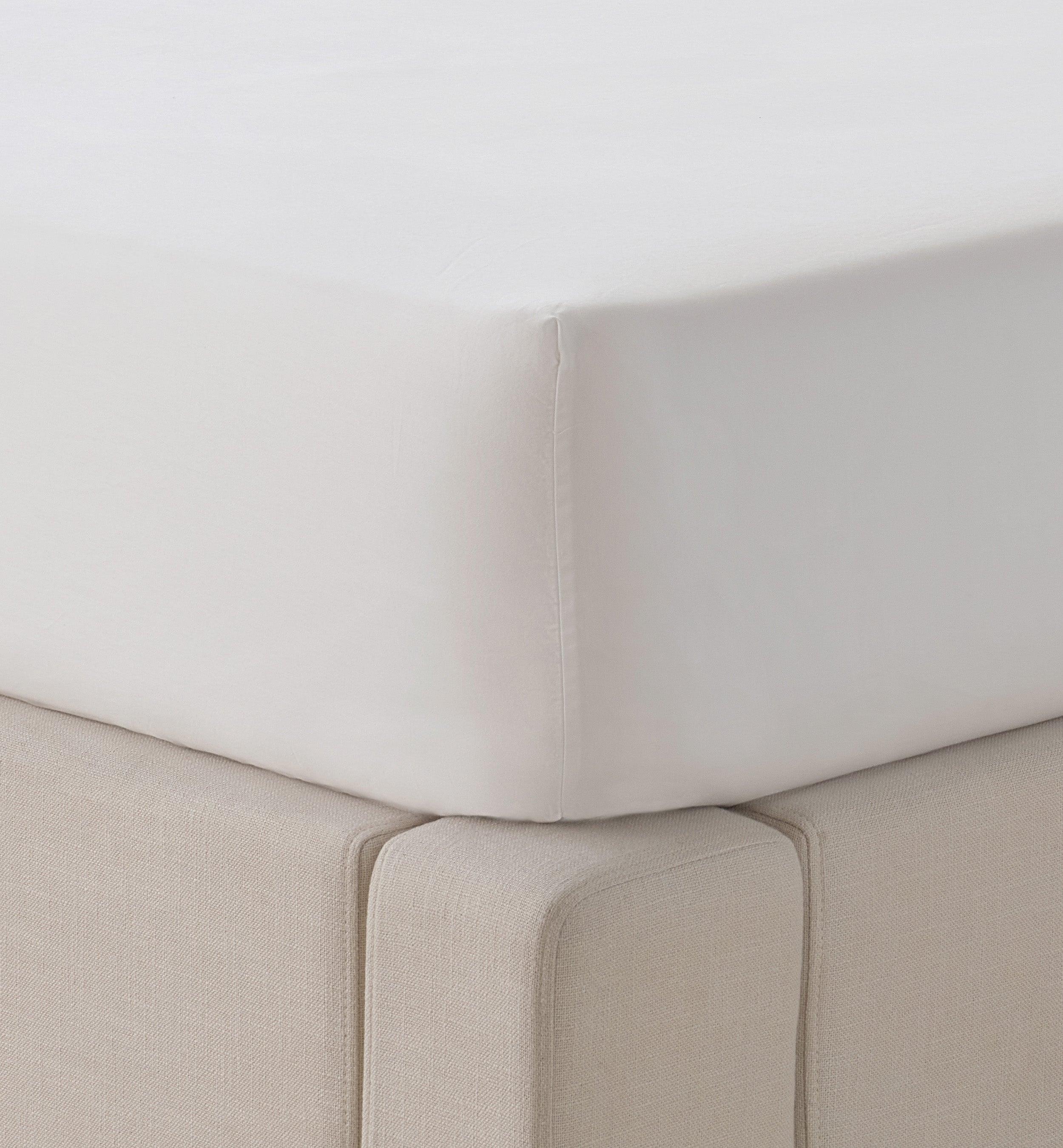 Cotton TENCEL™ Sateen Fitted Sheet - Double Stitch By Bedsure