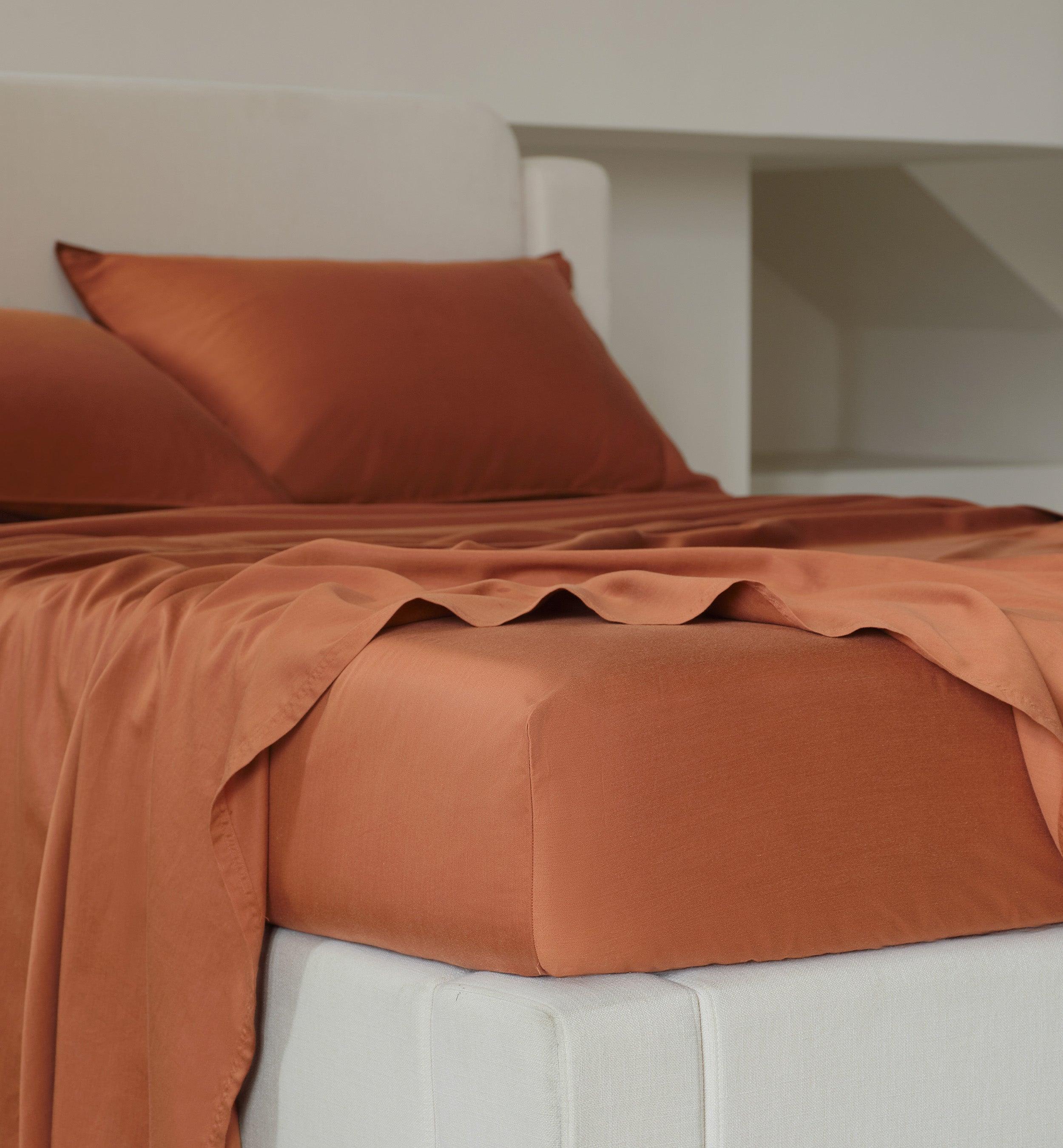 Cotton TENCEL™ Sateen Sheet Set - Double Stitch By Bedsure