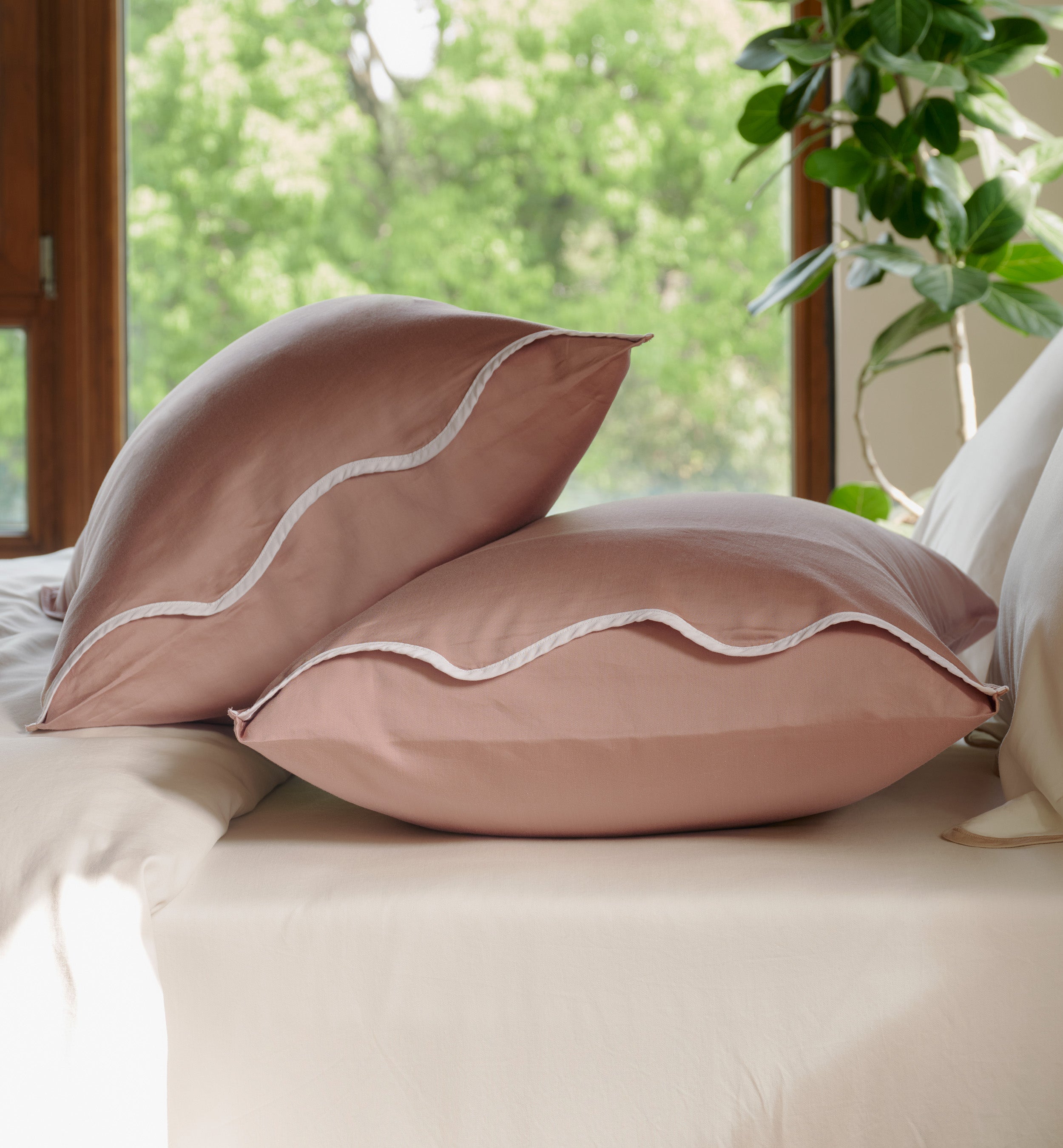 Cotton TENCEL™ Scalloped Pillowcases - Double Stitch By Bedsure