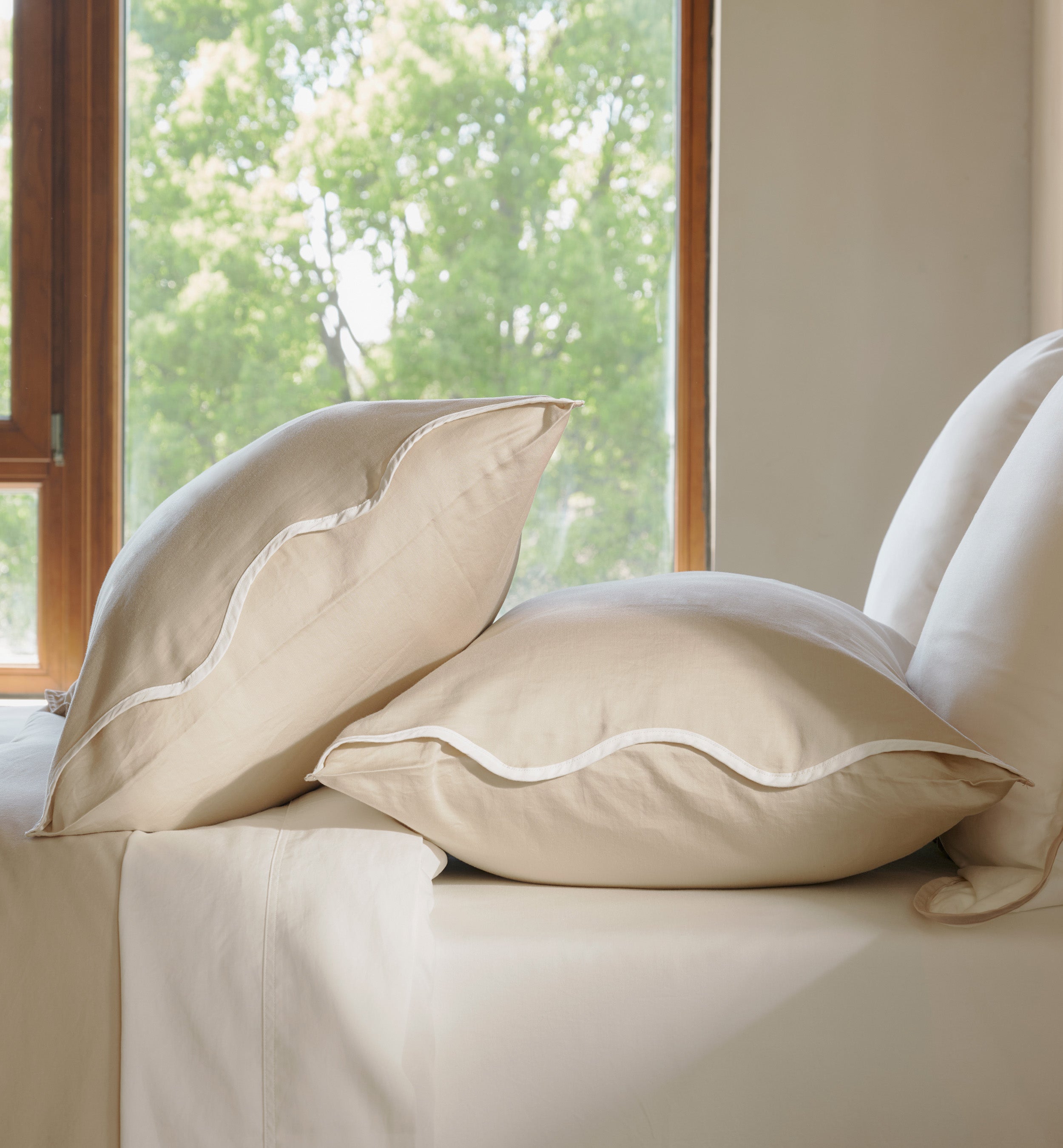 Cotton TENCEL™ Scalloped Pillowcases - Double Stitch By Bedsure