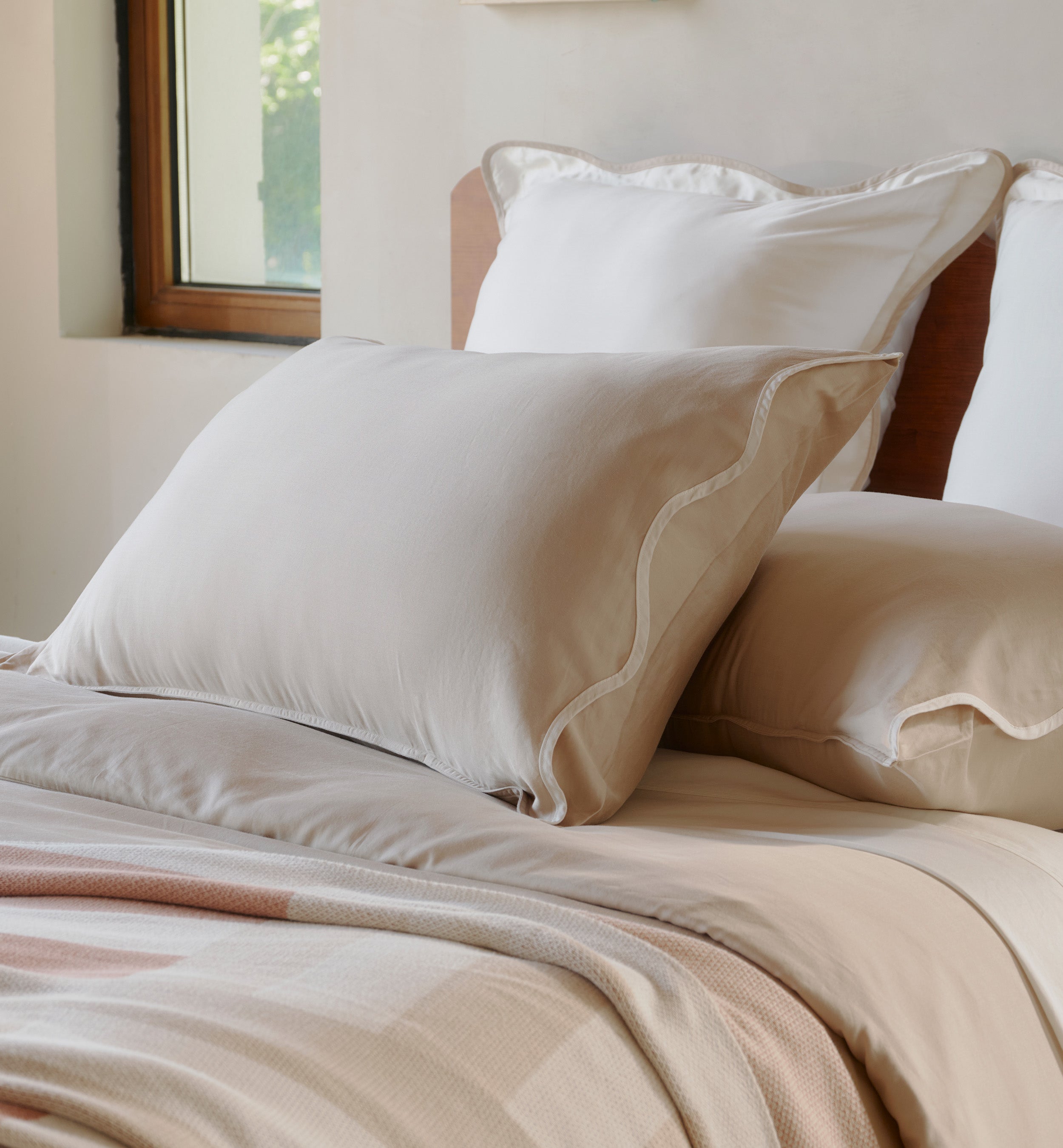 Cotton TENCEL™ Scalloped Pillowcases - Double Stitch By Bedsure