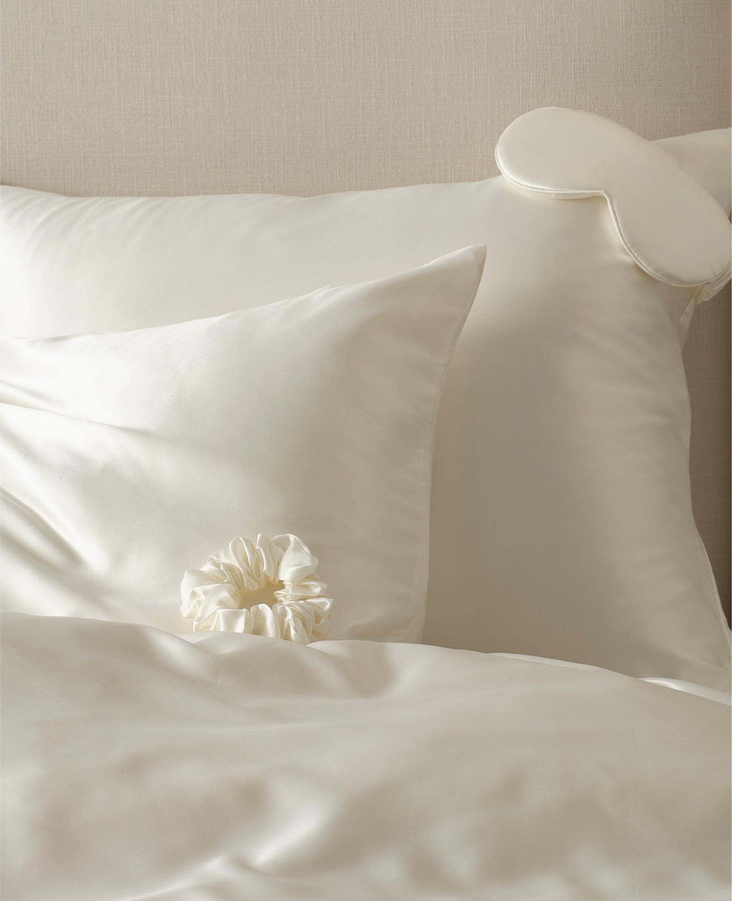 Mulberry Silk Gift Set - Double Stitch By Bedsure