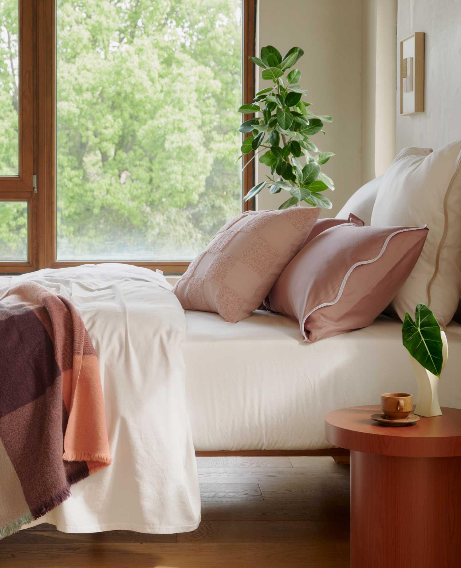 Cotton TENCEL™ Scalloped Pillowcases - Double Stitch By Bedsure