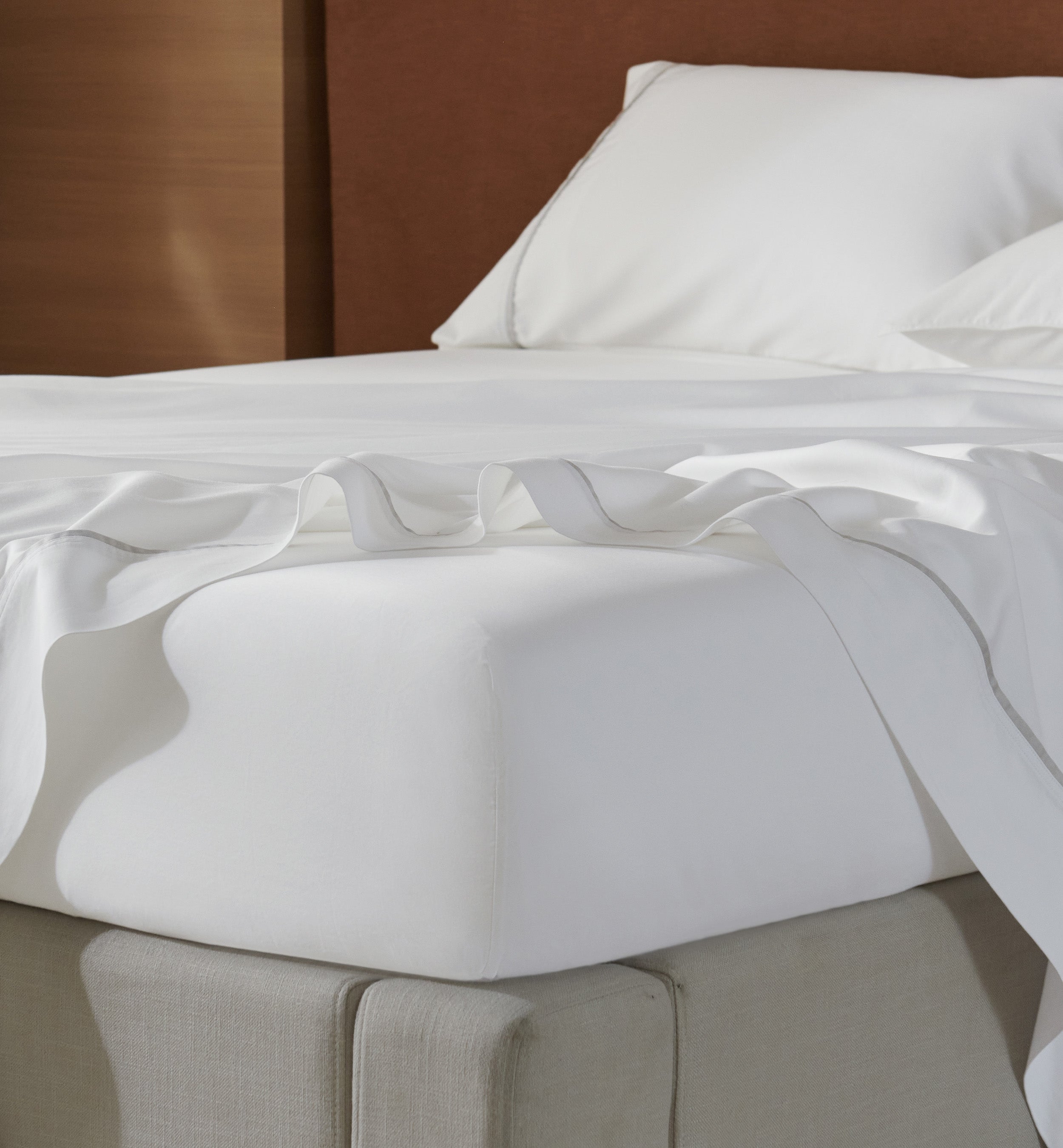 Frame Cotton TENCEL™ Sateen Sheet Set