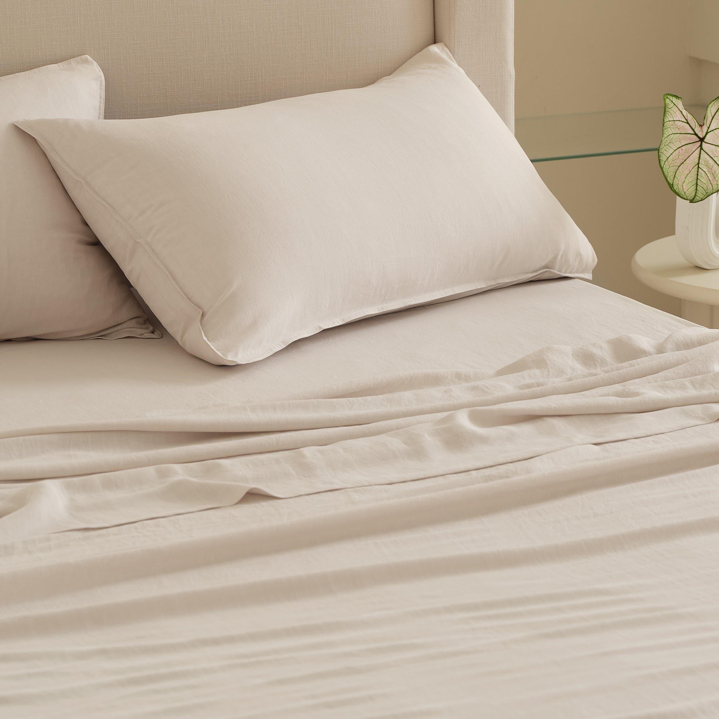Enhance the beauty of your bed with a luxurious queen size sheet set that complements your decor.