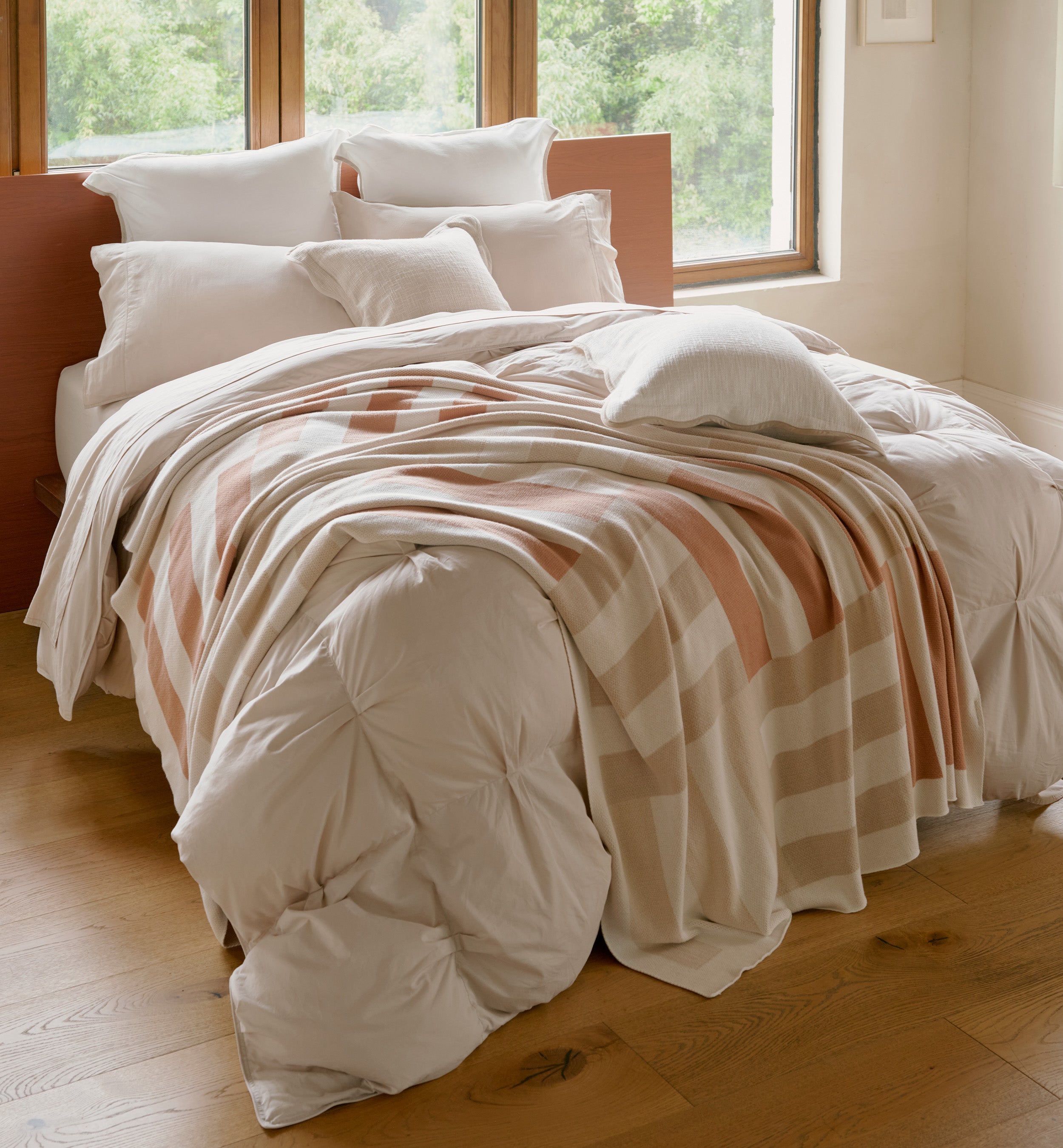 Pinch Pleated Cotton Comforter - Double Stitch By Bedsure