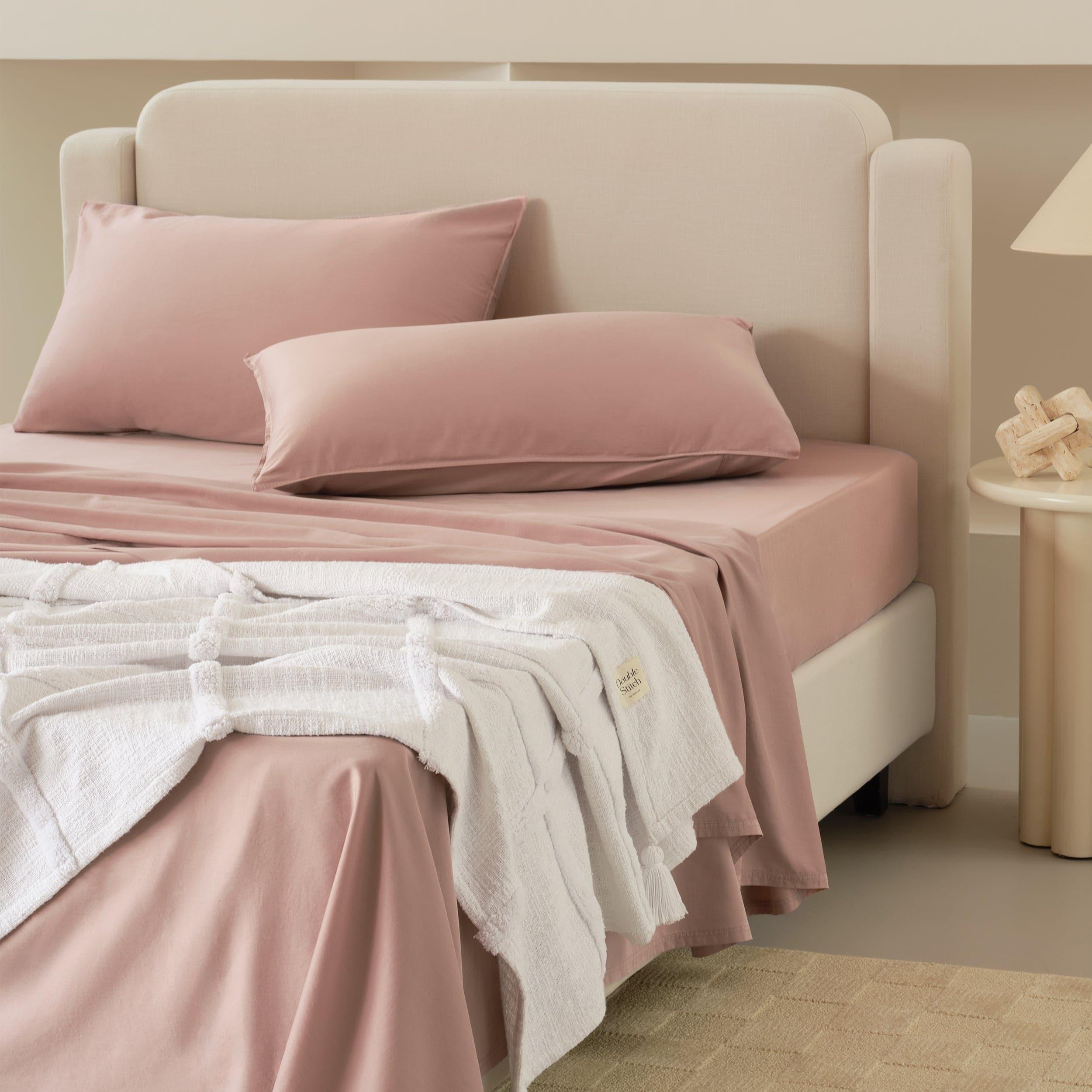 Complete your bedding ensemble with a queen size sheet set.