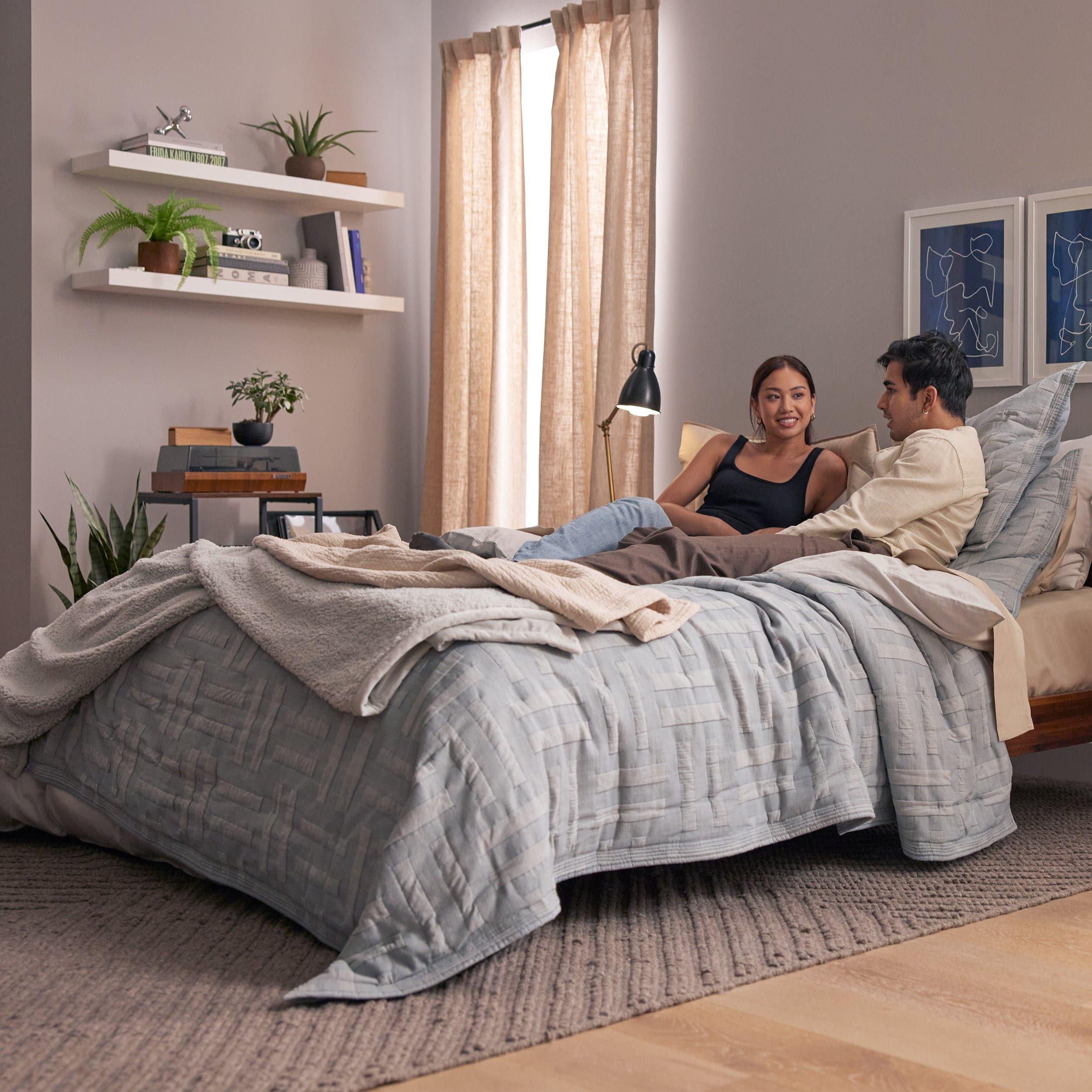 Elevate your bedroom decor with our queen quilt set, designed for a stylish and cozy ambiance.